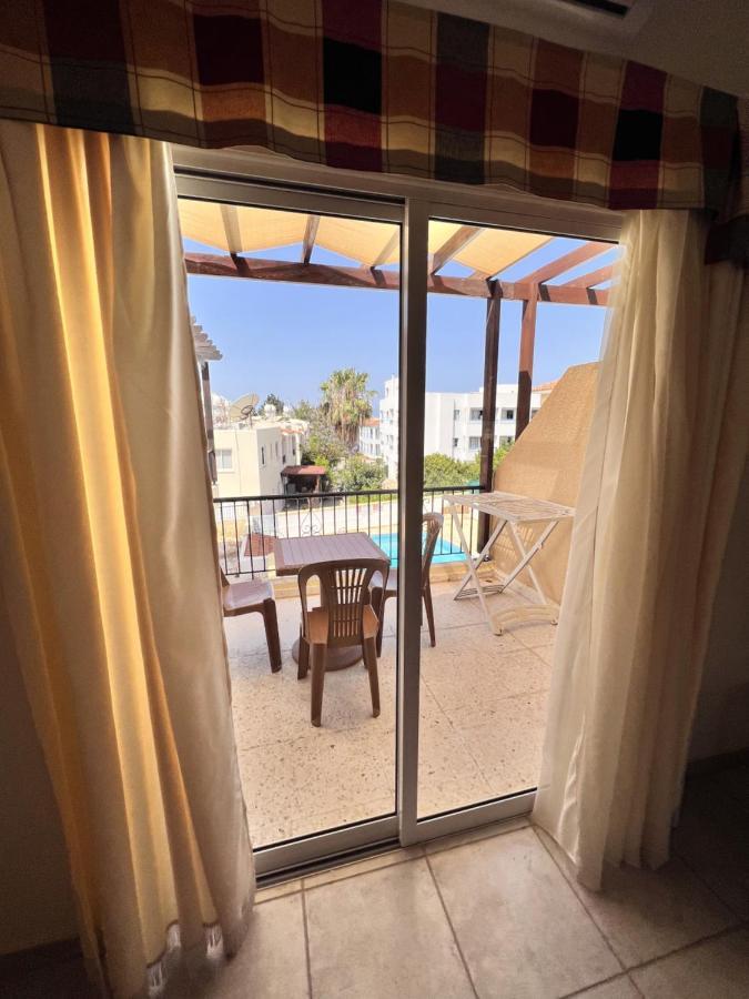 Sirena Kings Apartment Paphos Bagian luar foto
