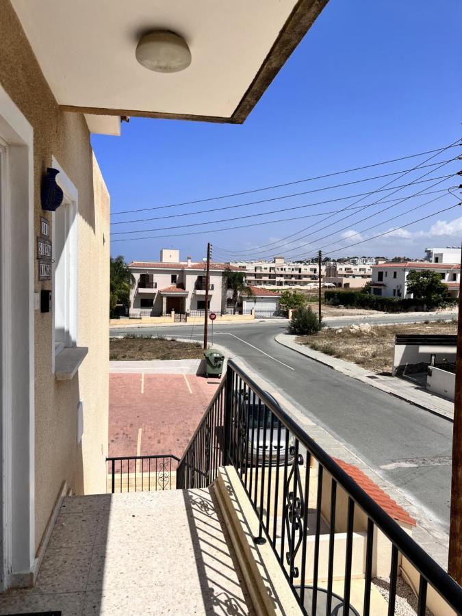 Sirena Kings Apartment Paphos Bagian luar foto