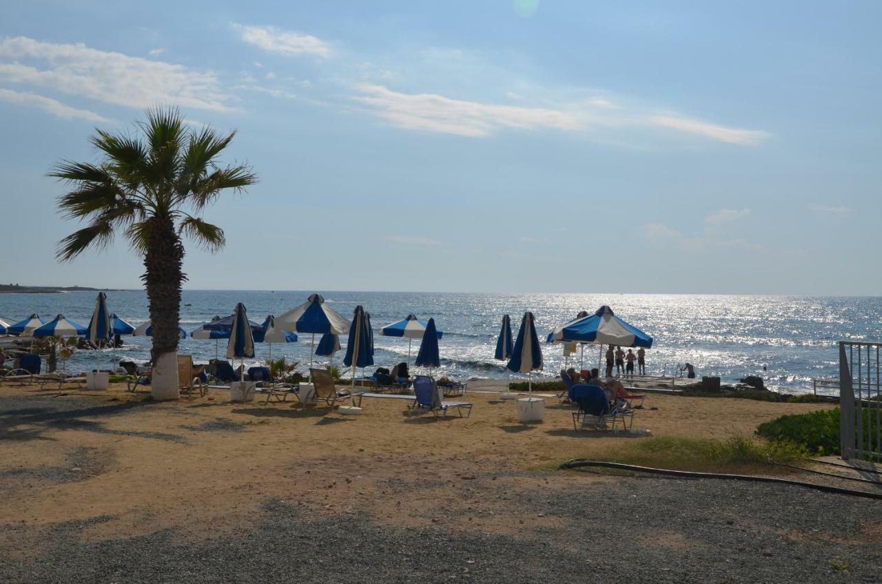 Sirena Kings Apartment Paphos Bagian luar foto